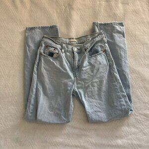 LEVIs LOW PRO STRAIGHT LEG Women JEANS SIZE 26 MID RISE Distressed Light Wash